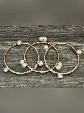 Avon Modern Elegance Set of 3 Hand Wrapped Goldtone Wire Bangles Faux Pearls